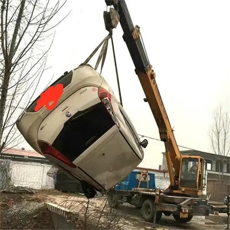 大新吊车救援小汽车怎么吊